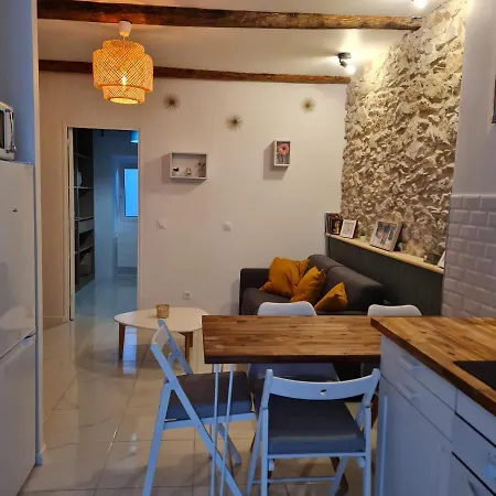 Sete, T2 Cosy Et Atypique, Jardin Chateau D'eau, Centre *