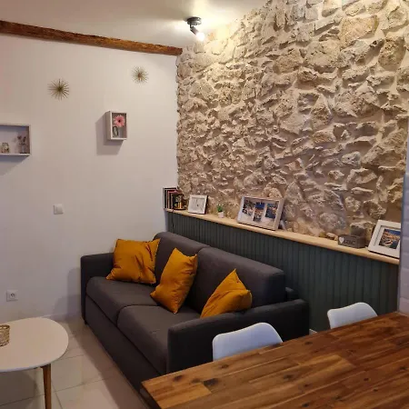 Apartment Sete, T2 Cosy Et Atypique, Jardin Chateau D'eau, Centre Sete